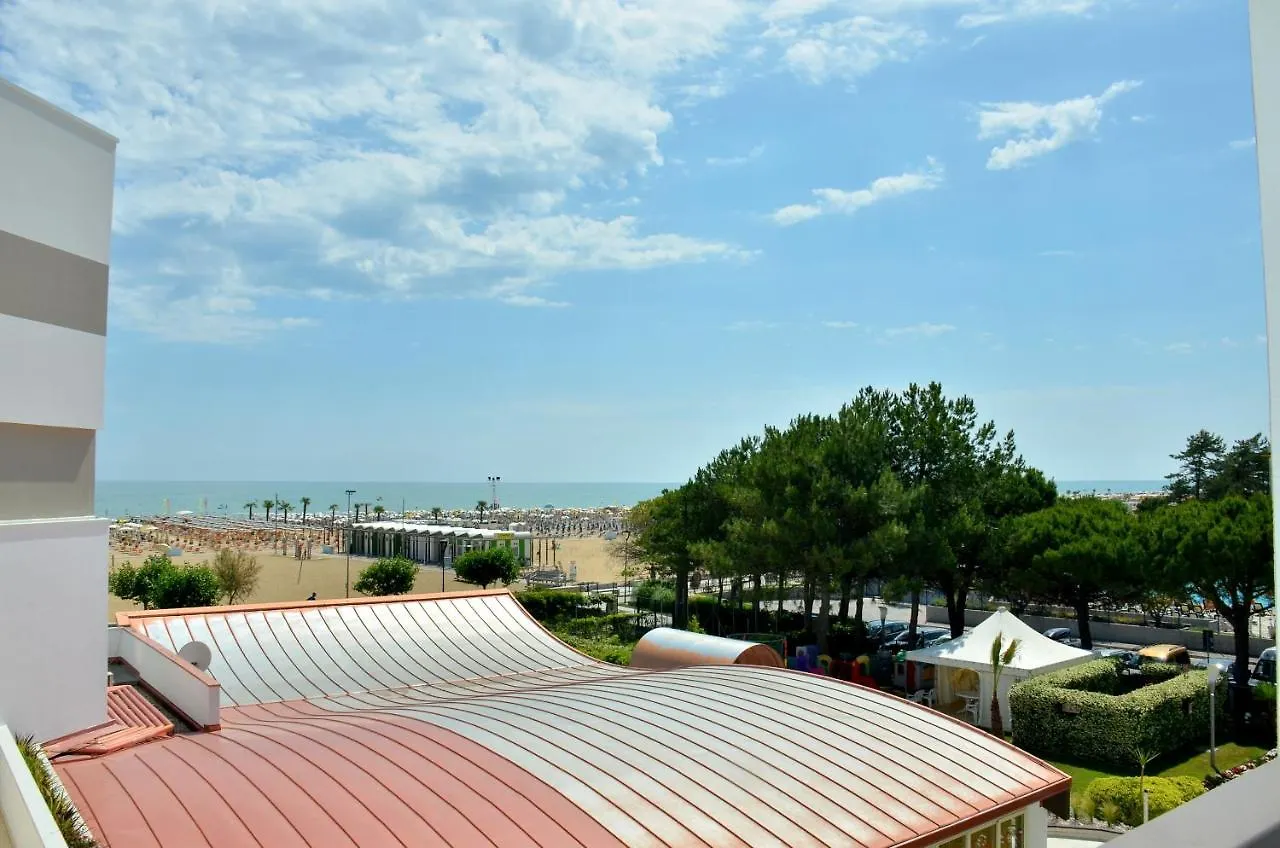 Ashanti Aparthotel Wellness&Spa Μπιμπιόνε